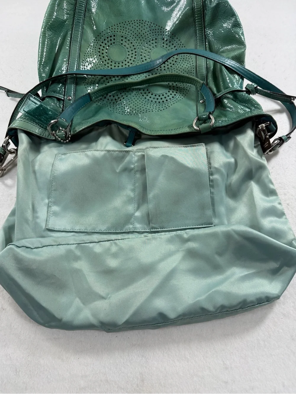 Coach F19569 Seafoam Green Large Patent Leather Tote Perforated Logo - Picture 4 of 10